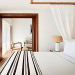 Tivoli Marina Hotel