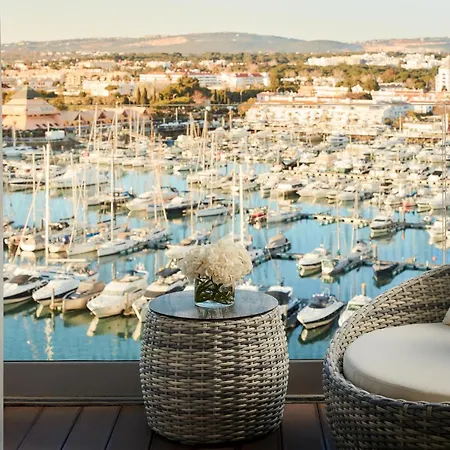 Hotel Tivoli Marina
