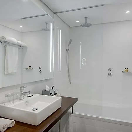 Tivoli Marina Hotel 5*
