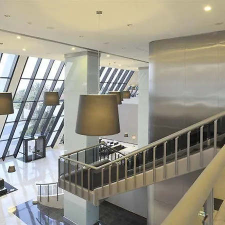 Hotel Tivoli Marina 5*